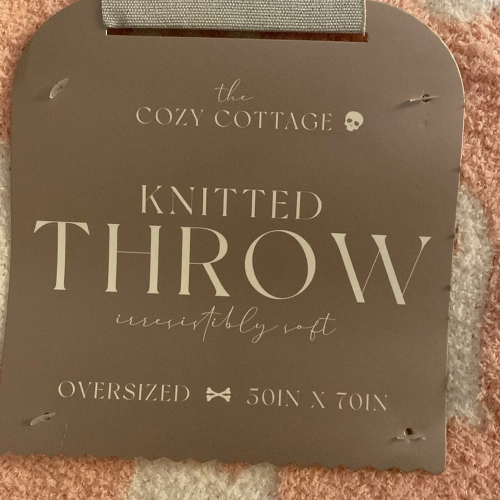 The cozy cottage tic tok ghost oversized throw